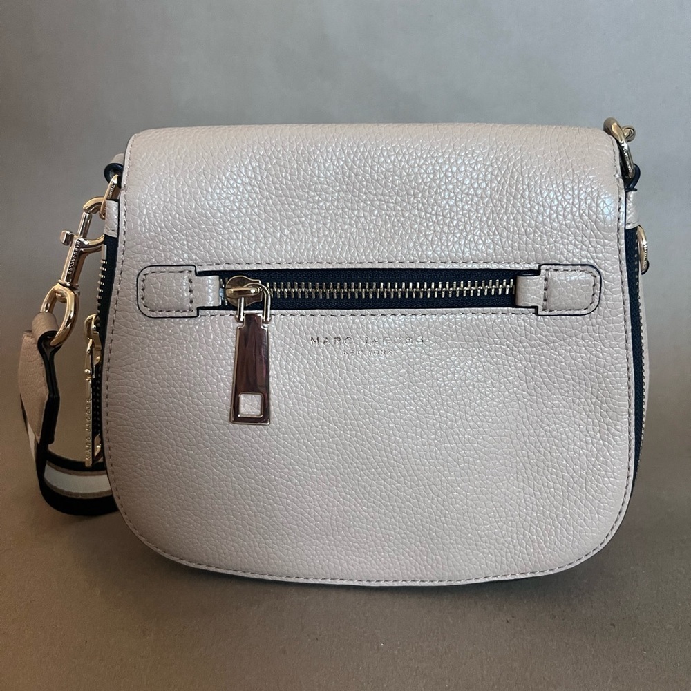 MARC JACOBS Gotham Nomad Leather Crossbody Bag In Hazelnut Gold Hardware